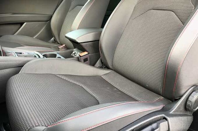 SEAT Leon Sport FR Technology 2.0 TDI 150 PS 6-speed manual