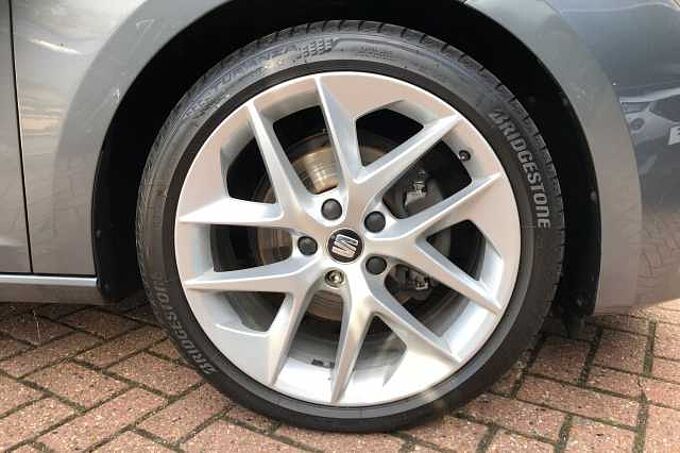 SEAT Leon Sport FR Technology 2.0 TDI 150 PS 6-speed manual