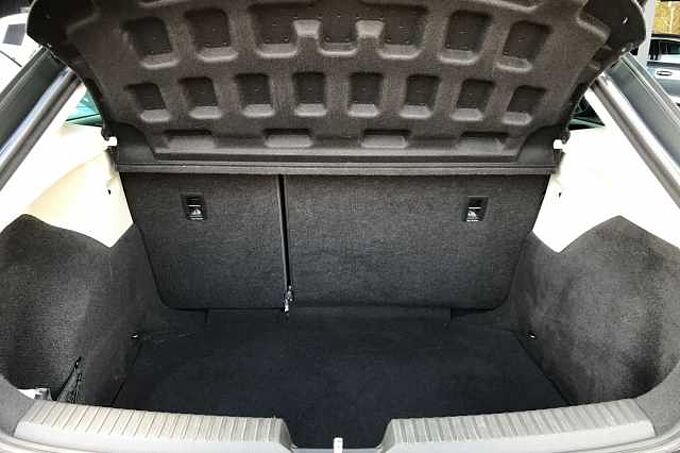 SEAT Leon Sport FR Technology 2.0 TDI 150 PS 6-speed manual