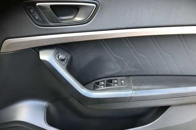 SEAT Ateca XPERIENCE Lux 1.5 EcoTSI Petrol 150 6-speed manual