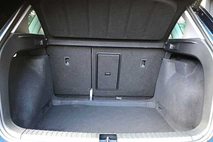 SEAT Ateca XPERIENCE Lux 1.5 EcoTSI Petrol 150 6-speed manual