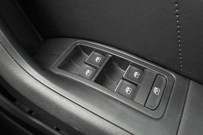 SEAT Ateca FR Sport 1.5 EcoTSI Petrol 150 7-speed DSG-auto